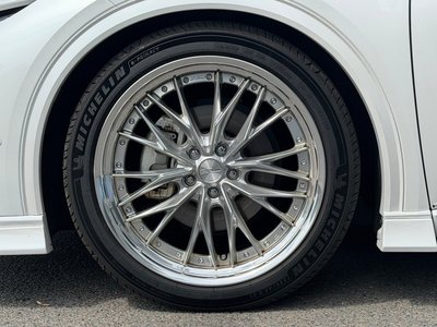 2025 Toyota CROWN SPORT photo 3
