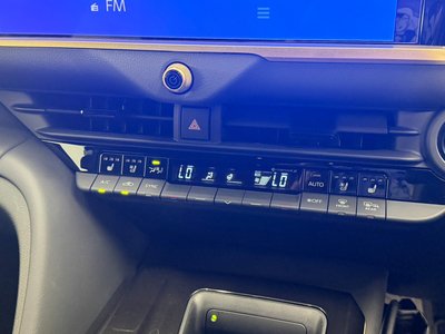 2025 Toyota CROWN SPORT — миниатюра 27