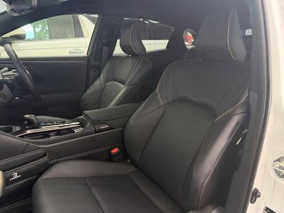 2025 Toyota CROWN SPORT — миниатюра 24