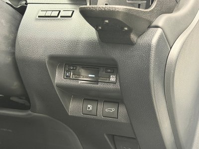 2025 Toyota CROWN SPORT — миниатюра 20