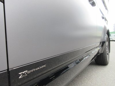 LAND ROVER DEFENDER - 10