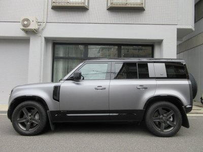 LAND ROVER DEFENDER - 2