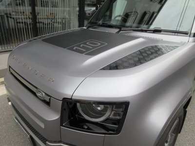 LAND ROVER DEFENDER - 9