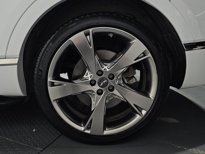 صورة 8 لـ 2022 Genesis GV80