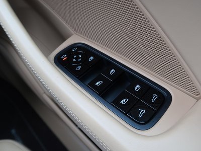 2020 Porsche PANAMERA 缩略图 36