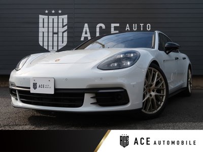PORSCHE PANAMERA - 1