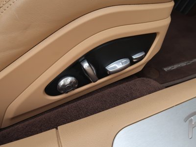 PORSCHE PANAMERA - 8