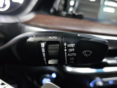 2020 Genesis G90 缩略图 32