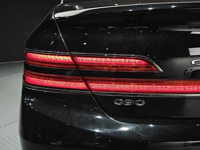 2020 Genesis G90 照片 10