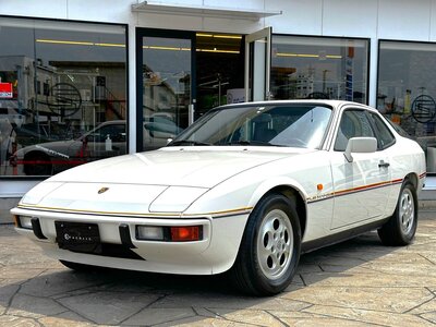 PORSCHE 924