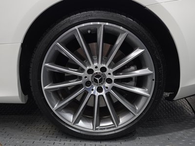 MERCEDES-BENZ E-CLASS - 8