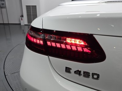 MERCEDES-BENZ E-CLASS - 10