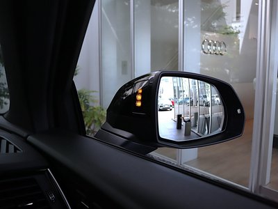 2023 AUDI Q5 — миниатюра 22