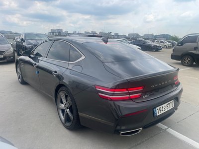 GENESIS G80 (RG3) - 2