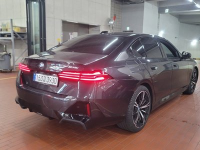 BMW 5 SERIES - 4