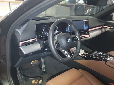 BMW 5 SERIES - 10