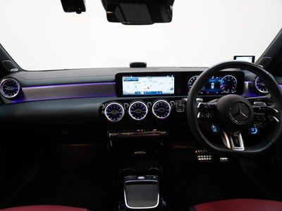 صورة 13 لـ 2023 Mercedes-BENZ A-CLASS AMG
