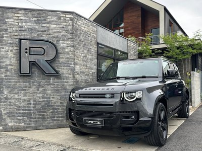 LAND ROVER DEFENDER - 1