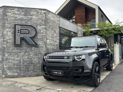 LAND ROVER DEFENDER - 7