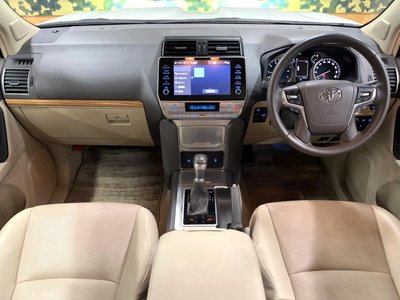 TOYOTA LAND CRUISER PRADO - 2