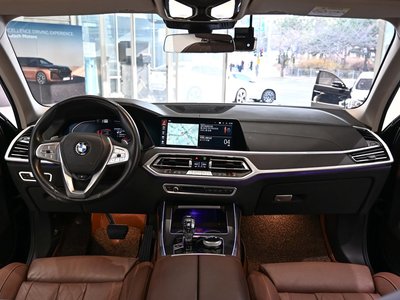 BMW X7 - 8
