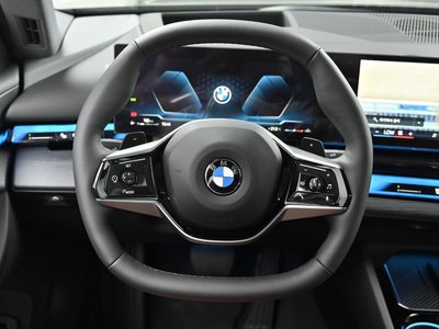 2025 BMW 5 SERIES — миниатюра 13