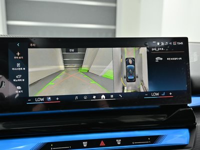 2025 BMW 5 SERIES — миниатюра 15