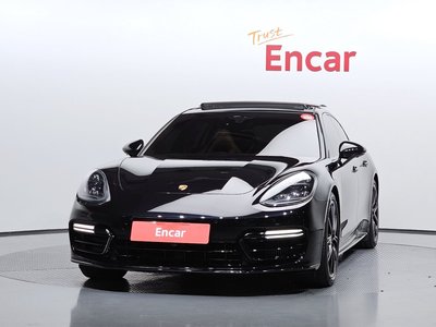 2020 Porsche PANAMERA 照片 2