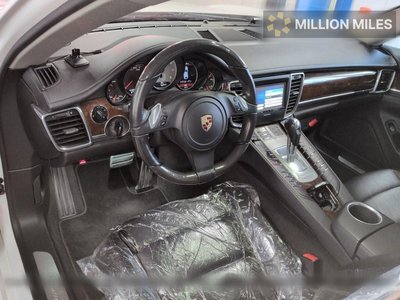 PORSCHE PANAMERA - 3