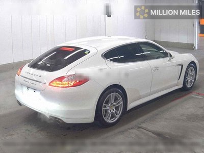PORSCHE PANAMERA - 5