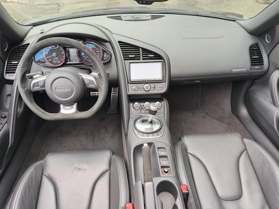 2013 AUDI R8 SPYDER photo 2