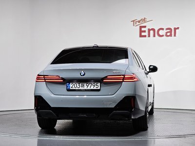 BMW 5 SERIES - 3