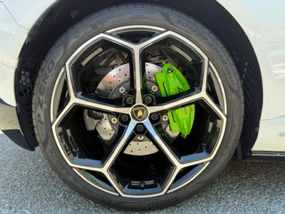صورة مصغرة 17 لـ 2021 Lamborghini HURACAN SPYDER