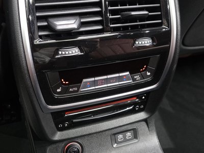 2021 BMW X7 thumbnail 19