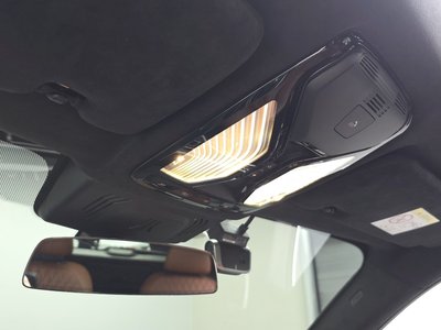 2021 BMW X7 thumbnail 18