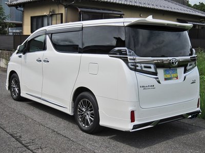 TOYOTA VELLFIRE - 4