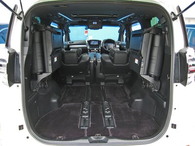 صورة مصغرة 78 لـ 2018 Toyota VELLFIRE