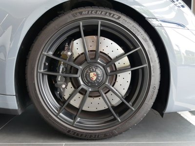 PORSCHE 911 - 5