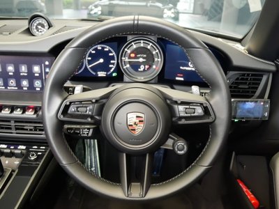 PORSCHE 911 - 8