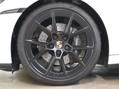PORSCHE 911 - 8