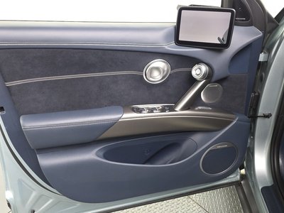 2022 Genesis GV60 — миниатюра 14