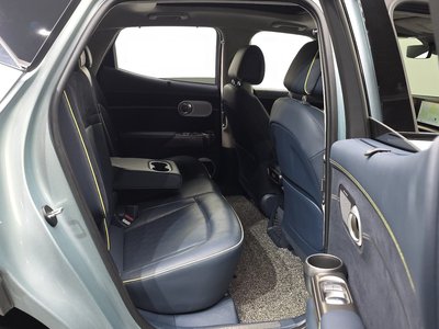 2022 Genesis GV60 — миниатюра 18