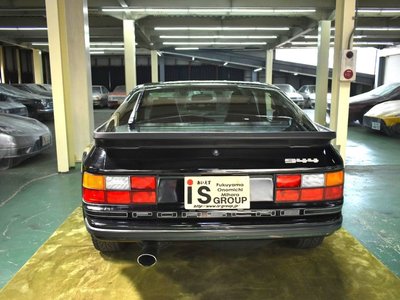 PORSCHE 944 - 8