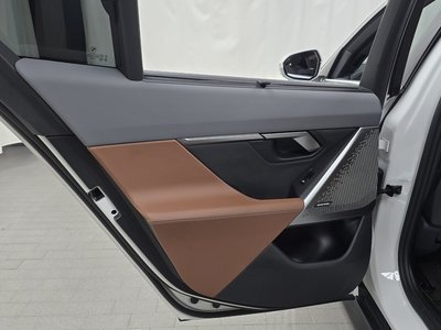 صورة مصغرة 15 لـ 2023 BMW 5 SERIES