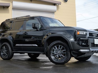 TOYOTA LAND CRUISER 250 - 7