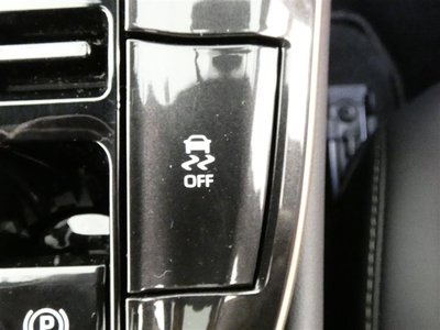 TOYOTA CROWN SPORT - 7