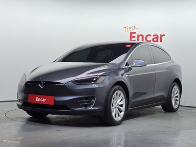 TESLA MODEL X - 1