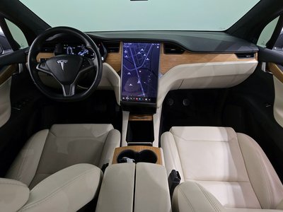 TESLA MODEL X - 5