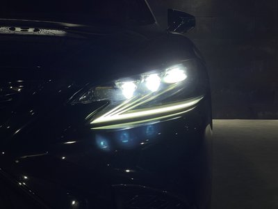 صورة مصغرة 14 لـ 2018 Lexus LS