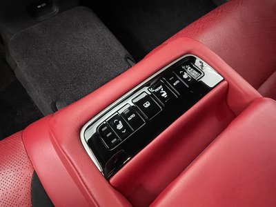 صورة مصغرة 33 لـ 2018 Lexus LS